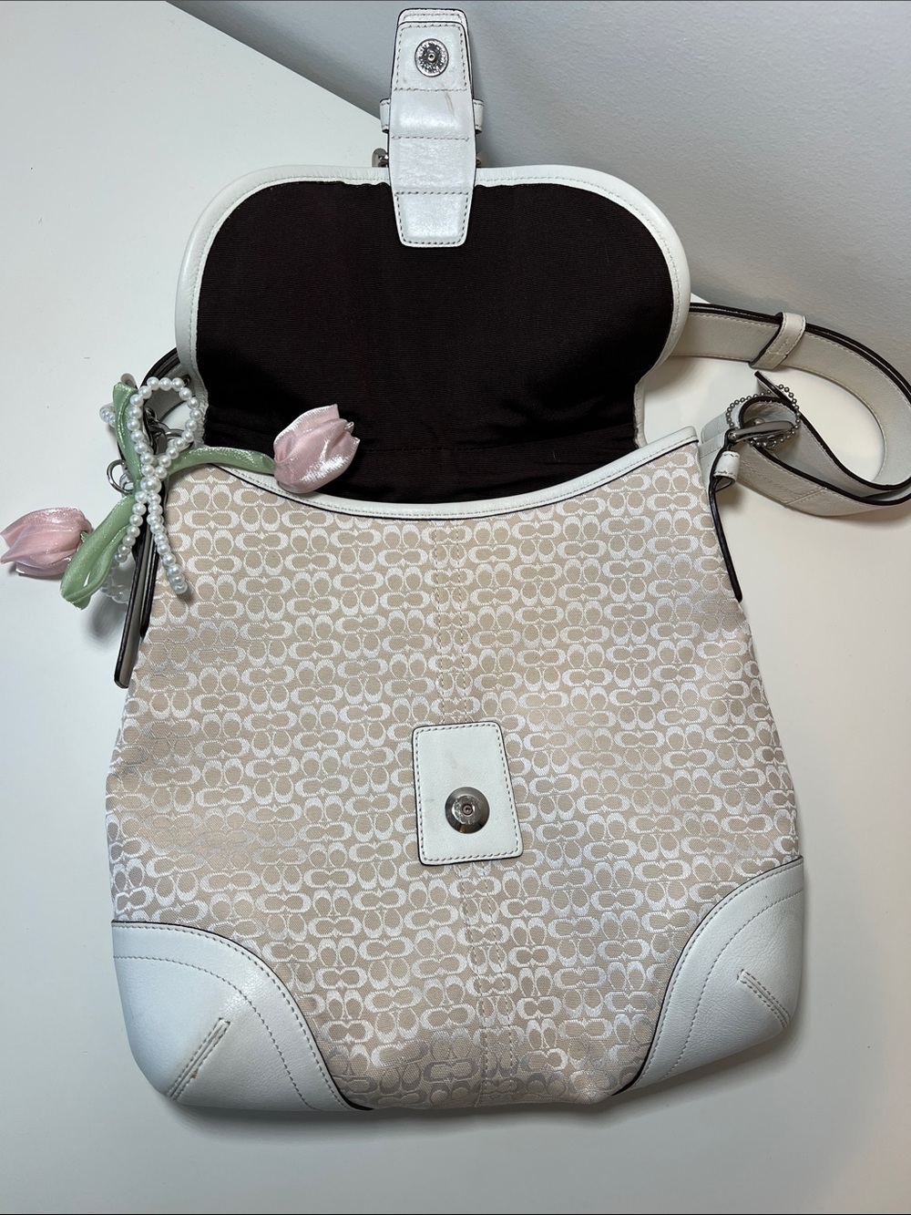Coach White and Cream Soho Bag - Picture 10 of 16